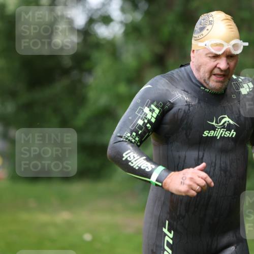 15.06.2025 - 7 Türme Triathlon Michael Strokosch http://msf.ph/oto/7971552 15.06.2025 13:00:27 Schwimmen 193, 705, 1092 meine-sportfotos.de