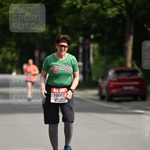 15.06.2025 - REWE Women's Run Dr. Thomas Lammeyer http://msf.ph/oto/7971555 15.06.2025 10:00:45 Laufen 10007 meine-sportfotos.de