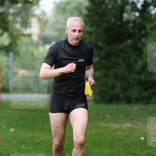 15.06.2025 - 7 Türme Triathlon Michael Strokosch http://msf.ph/oto/7971568 15.06.2025 13:00:33 Schwimmen 193, 705 meine-sportfotos.de