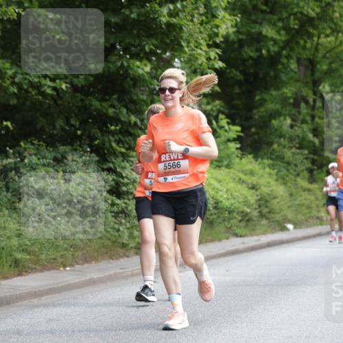 15.06.2025 - REWE Women's Run Jannik Wohlers http://msf.ph/oto/7971571 15.06.2025 10:06:32 Laufen 5, 5566, 5299 meine-sportfotos.de