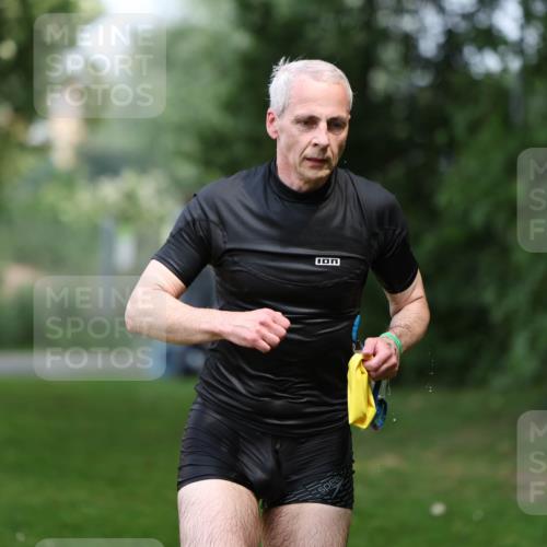 15.06.2025 - 7 Türme Triathlon Michael Strokosch http://msf.ph/oto/7971587 15.06.2025 13:00:34 Schwimmen 193, 705 meine-sportfotos.de