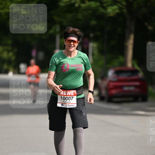 15.06.2025 - REWE Women's Run Dr. Thomas Lammeyer http://msf.ph/oto/7971598 15.06.2025 10:00:46 Laufen 10007 meine-sportfotos.de
