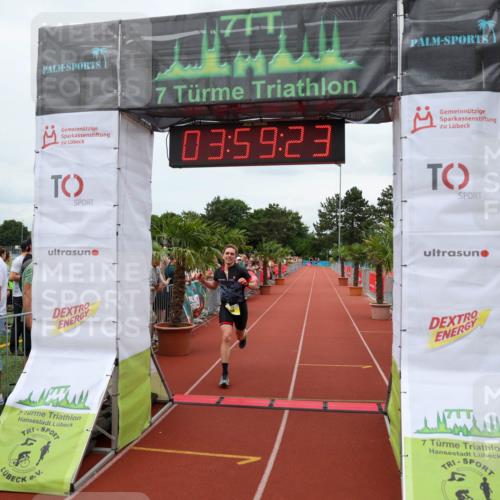 15.06.2025 - 7 Türme Triathlon Michael Strokosch http://msf.ph/oto/7971644 15.06.2025 13:59:22 Ziel 157, 708, 1019, 1167 meine-sportfotos.de