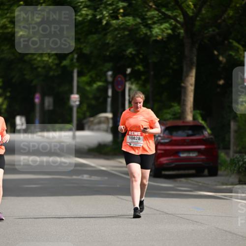 15.06.2025 - REWE Women's Run Dr. Thomas Lammeyer http://msf.ph/oto/7971660 15.06.2025 10:00:56 Laufen 10828 meine-sportfotos.de