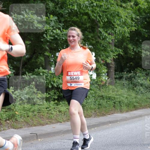 15.06.2025 - REWE Women's Run Jannik Wohlers http://msf.ph/oto/7971662 15.06.2025 10:06:35 Laufen 5566, 5549, 529 meine-sportfotos.de