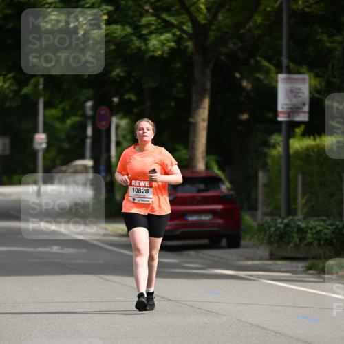 15.06.2025 - REWE Women's Run Dr. Thomas Lammeyer http://msf.ph/oto/7971687 15.06.2025 10:00:56 Laufen 10828 meine-sportfotos.de