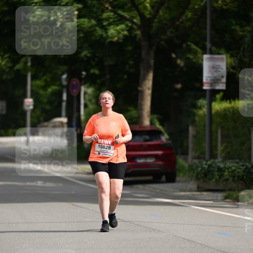 15.06.2025 - REWE Women's Run Dr. Thomas Lammeyer http://msf.ph/oto/7971690 15.06.2025 10:00:57 Laufen 10828 meine-sportfotos.de