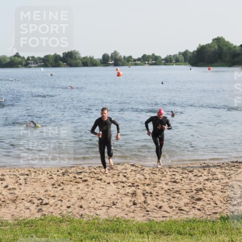 21.06.2025 - 27. Vierlanden-Triathlon MichiJ http://msf.ph/oto/7971712 15.06.2026 08:32:19 Schwimmen 50, 188 meine-sportfotos.de