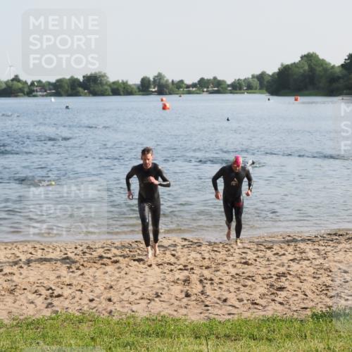 21.06.2025 - 27. Vierlanden-Triathlon MichiJ http://msf.ph/oto/7971733 15.06.2026 08:32:20 Schwimmen 50, 188 meine-sportfotos.de