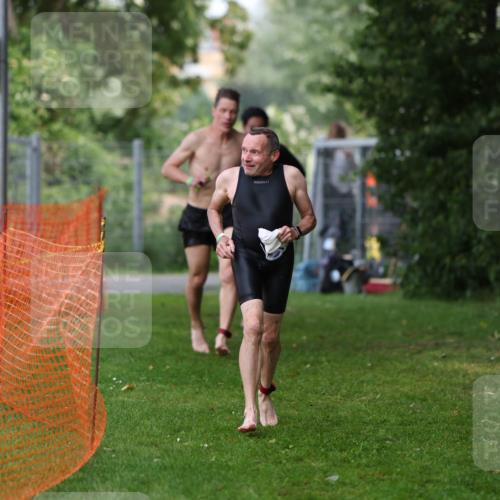 15.06.2025 - 7 Türme Triathlon Michael Strokosch http://msf.ph/oto/7971749 15.06.2025 13:01:15 Schwimmen 702, 759, 785, 847, 972, 1080, 1096, 1192, 1200 meine-sportfotos.de