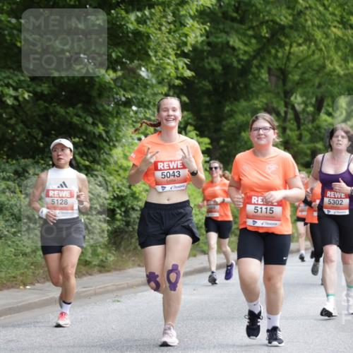 15.06.2025 - REWE Women's Run Jannik Wohlers http://msf.ph/oto/7971793 15.06.2025 10:06:39 Laufen 5128, 5043, 5115, 80, 5302 meine-sportfotos.de