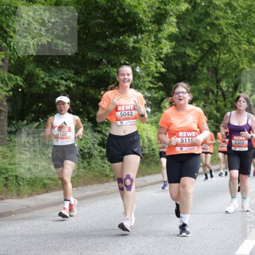 15.06.2025 - REWE Women's Run Jannik Wohlers http://msf.ph/oto/7971847 15.06.2025 10:06:39 Laufen 128, 5043, 4, 5115, 5302 meine-sportfotos.de
