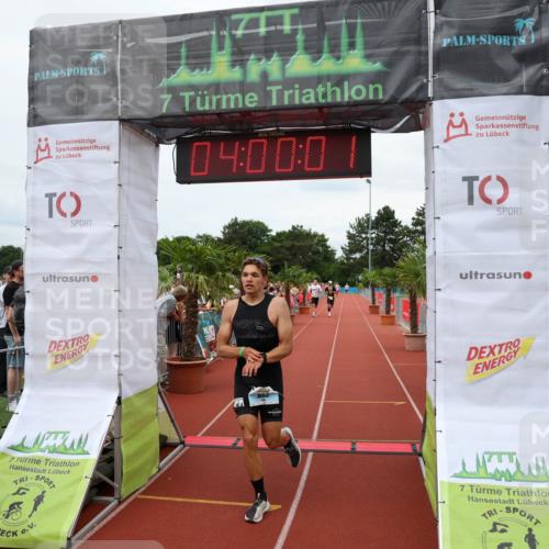 15.06.2025 - 7 Türme Triathlon Michael Strokosch http://msf.ph/oto/7971921 15.06.2025 14:00:01 Ziel 652, 1102 meine-sportfotos.de