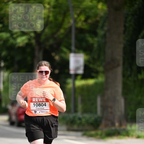 15.06.2025 - REWE Women's Run Dr. Thomas Lammeyer http://msf.ph/oto/7972065 15.06.2025 10:01:13 Laufen 10804 meine-sportfotos.de