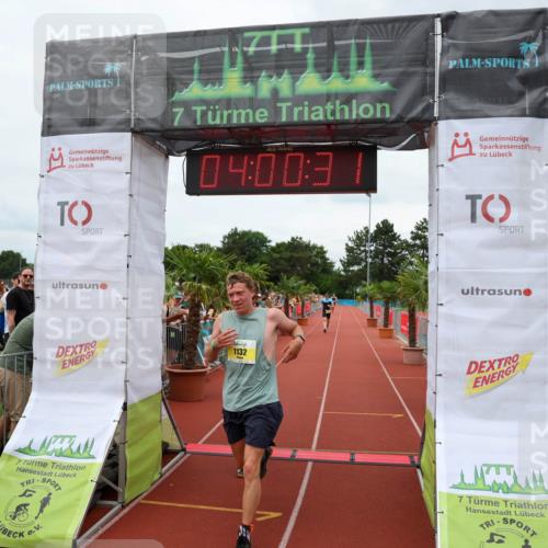 15.06.2025 - 7 Türme Triathlon Michael Strokosch http://msf.ph/oto/7972132 15.06.2025 14:00:31 Ziel 739, 942, 986, 1073, 1132, 1143 meine-sportfotos.de