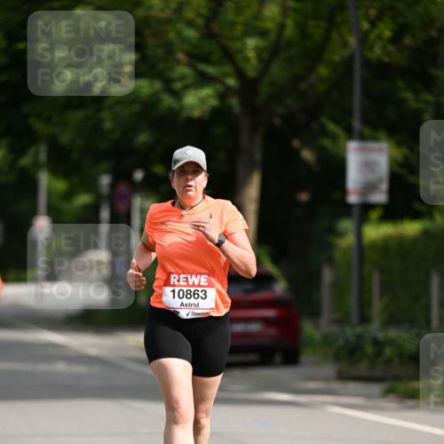 15.06.2025 - REWE Women's Run Dr. Thomas Lammeyer http://msf.ph/oto/7972143 15.06.2025 10:01:25 Laufen 10863 meine-sportfotos.de