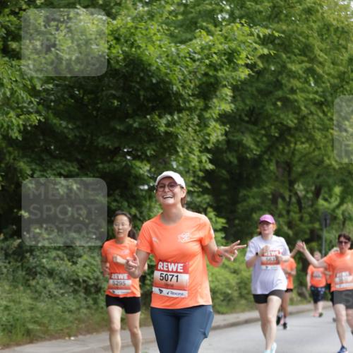15.06.2025 - REWE Women's Run Jannik Wohlers http://msf.ph/oto/7972145 15.06.2025 10:06:48 Laufen 5295, 5071 meine-sportfotos.de