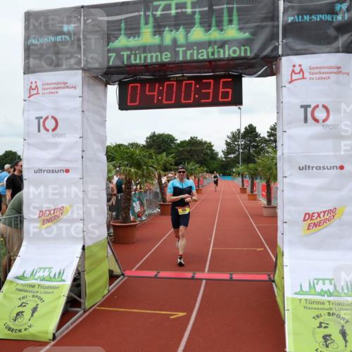 15.06.2025 - 7 Türme Triathlon Michael Strokosch http://msf.ph/oto/7972149 15.06.2025 14:00:36 Ziel 986, 1132, 1143 meine-sportfotos.de