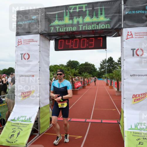 15.06.2025 - 7 Türme Triathlon Michael Strokosch http://msf.ph/oto/7972162 15.06.2025 14:00:36 Ziel 986, 1132, 1143 meine-sportfotos.de