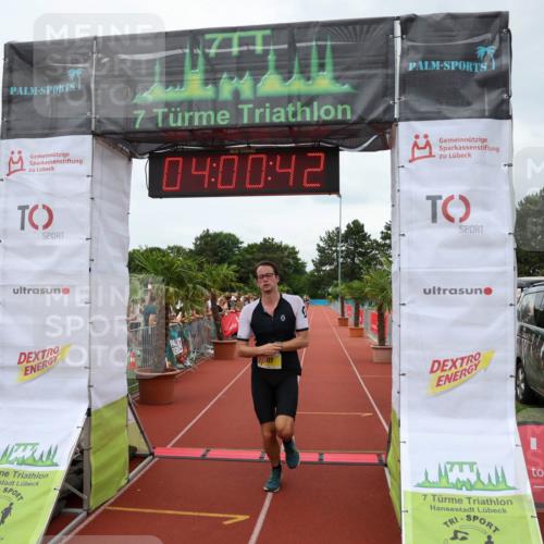 15.06.2025 - 7 Türme Triathlon Michael Strokosch http://msf.ph/oto/7972182 15.06.2025 14:00:42 Ziel 986, 1177 meine-sportfotos.de