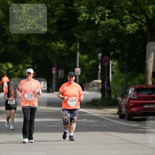 15.06.2025 - REWE Women's Run Dr. Thomas Lammeyer http://msf.ph/oto/7972196 15.06.2025 10:01:28 Laufen 10122, 10670 meine-sportfotos.de