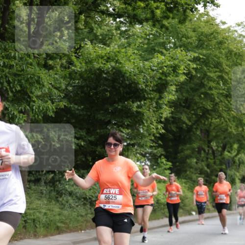 15.06.2025 - REWE Women's Run Jannik Wohlers http://msf.ph/oto/7972219 15.06.2025 10:06:52 Laufen 5625 meine-sportfotos.de