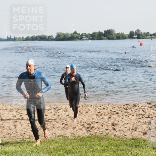 21.06.2025 - 27. Vierlanden-Triathlon MichiJ http://msf.ph/oto/7972257 15.06.2026 08:33:04 Schwimmen 15, 36, 185, 234 meine-sportfotos.de