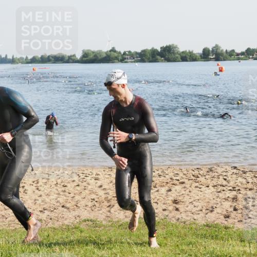 21.06.2025 - 27. Vierlanden-Triathlon MichiJ http://msf.ph/oto/7972296 15.06.2026 08:33:08 Schwimmen 15, 36, 185, 234 meine-sportfotos.de
