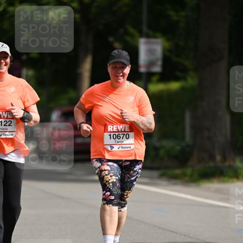 15.06.2025 - REWE Women's Run Dr. Thomas Lammeyer http://msf.ph/oto/7972312 15.06.2025 10:01:36 Laufen 122, 10670 meine-sportfotos.de
