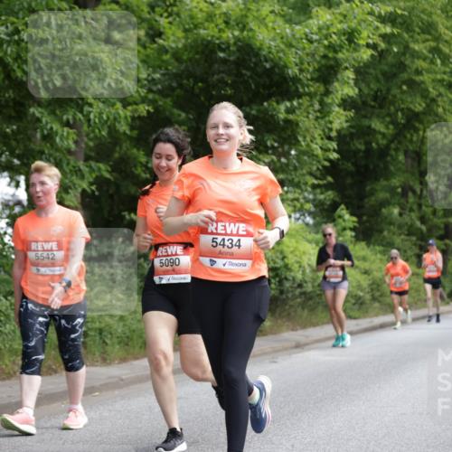 15.06.2025 - REWE Women's Run Jannik Wohlers http://msf.ph/oto/7972385 15.06.2025 10:07:02 Laufen 5542, 5090, 5434 meine-sportfotos.de