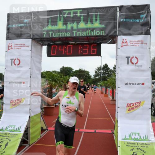 15.06.2025 - 7 Türme Triathlon Michael Strokosch http://msf.ph/oto/7972409 15.06.2025 14:01:36 Ziel 740, 840, 1152, 1159 meine-sportfotos.de