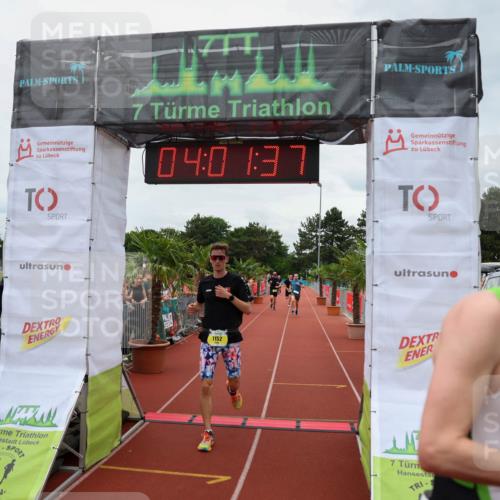 15.06.2025 - 7 Türme Triathlon Michael Strokosch http://msf.ph/oto/7972421 15.06.2025 14:01:37 Ziel 740, 840, 1152, 1159 meine-sportfotos.de