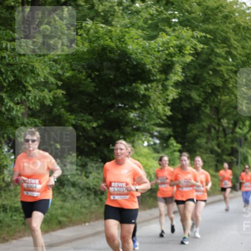 15.06.2025 - REWE Women's Run Jannik Wohlers http://msf.ph/oto/7972455 15.06.2025 10:07:10 Laufen 5004, 5303 meine-sportfotos.de