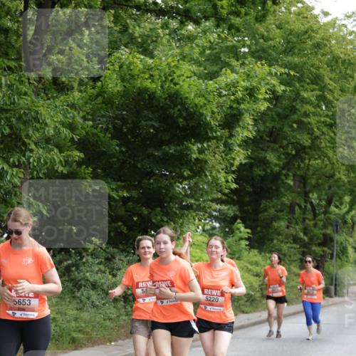 15.06.2025 - REWE Women's Run Jannik Wohlers http://msf.ph/oto/7972521 15.06.2025 10:07:12 Laufen 5653, 51, 3673, 5220 meine-sportfotos.de