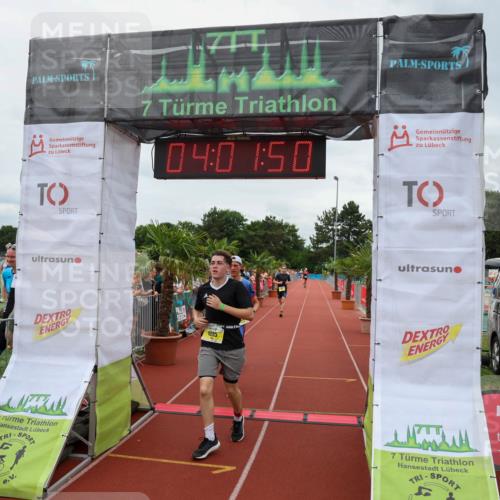 15.06.2025 - 7 Türme Triathlon Michael Strokosch http://msf.ph/oto/7972537 15.06.2025 14:01:49 Ziel 784, 915, 998, 1006, 1033, 1095 meine-sportfotos.de