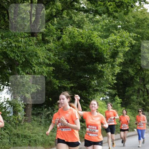 15.06.2025 - REWE Women's Run Jannik Wohlers http://msf.ph/oto/7972567 15.06.2025 10:07:13 Laufen 51, 5220, 5649, 3672 meine-sportfotos.de