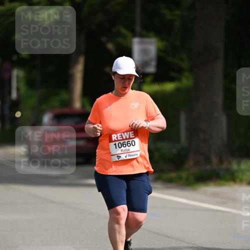 15.06.2025 - REWE Women's Run Dr. Thomas Lammeyer http://msf.ph/oto/7972588 15.06.2025 10:02:23 Laufen 10660 meine-sportfotos.de