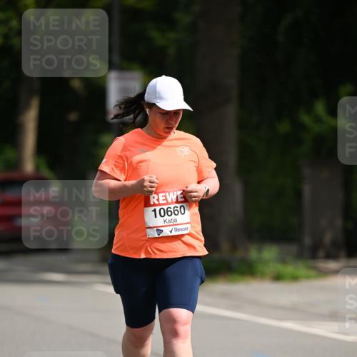 15.06.2025 - REWE Women's Run Dr. Thomas Lammeyer http://msf.ph/oto/7972619 15.06.2025 10:02:24 Laufen 10660 meine-sportfotos.de