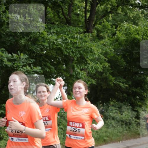 15.06.2025 - REWE Women's Run Jannik Wohlers http://msf.ph/oto/7972634 15.06.2025 10:07:14 Laufen 21, 5220 meine-sportfotos.de