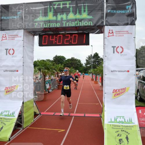15.06.2025 - 7 Türme Triathlon Michael Strokosch http://msf.ph/oto/7972640 15.06.2025 14:02:00 Ziel 784, 880, 1149 meine-sportfotos.de