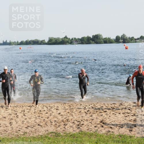 21.06.2025 - 27. Vierlanden-Triathlon MichiJ http://msf.ph/oto/7972660 15.06.2026 08:34:54 Schwimmen 43, 80, 124, 149, 159, 186 meine-sportfotos.de