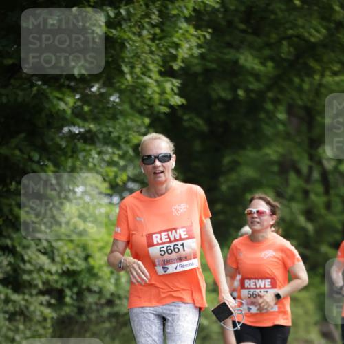 15.06.2025 - REWE Women's Run Jannik Wohlers http://msf.ph/oto/7972693 15.06.2025 10:07:21 Laufen 5661, 5647 meine-sportfotos.de