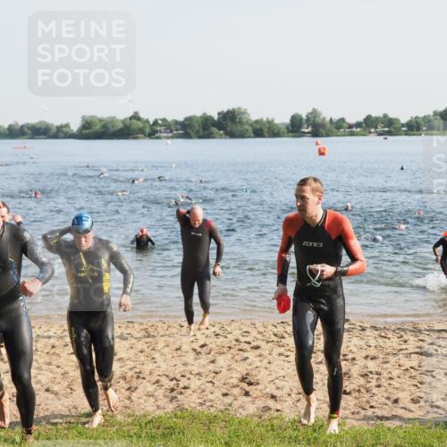 21.06.2025 - 27. Vierlanden-Triathlon MichiJ http://msf.ph/oto/7972724 15.06.2026 08:34:57 Schwimmen 12, 43, 80, 124, 149, 159, 186 meine-sportfotos.de
