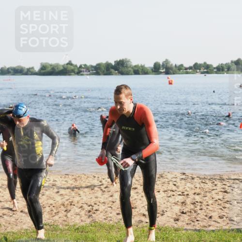 21.06.2025 - 27. Vierlanden-Triathlon MichiJ http://msf.ph/oto/7972738 15.06.2026 08:34:58 Schwimmen 12, 43, 80, 149, 159, 186 meine-sportfotos.de
