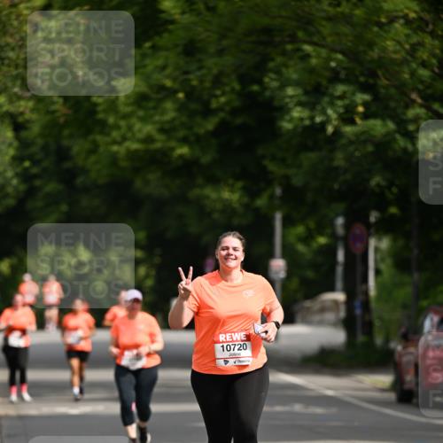 15.06.2025 - REWE Women's Run Dr. Thomas Lammeyer http://msf.ph/oto/7972745 15.06.2025 10:02:33 Laufen 10720 meine-sportfotos.de