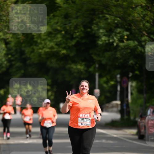 15.06.2025 - REWE Women's Run Dr. Thomas Lammeyer http://msf.ph/oto/7972751 15.06.2025 10:02:33 Laufen 10720 meine-sportfotos.de
