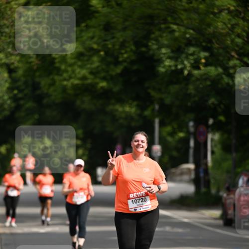 15.06.2025 - REWE Women's Run Dr. Thomas Lammeyer http://msf.ph/oto/7972755 15.06.2025 10:02:33 Laufen 10720 meine-sportfotos.de