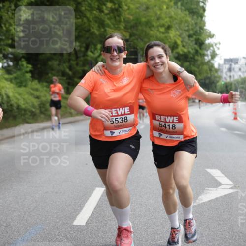 15.06.2025 - REWE Women's Run Jannik Wohlers http://msf.ph/oto/7972778 15.06.2025 10:07:28 Laufen 5536, 5538, 5418, 450 meine-sportfotos.de