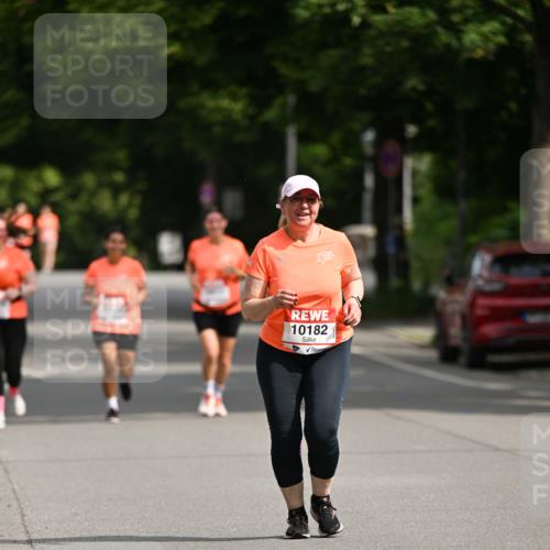 15.06.2025 - REWE Women's Run Dr. Thomas Lammeyer http://msf.ph/oto/7972788 15.06.2025 10:02:41 Laufen 10182 meine-sportfotos.de