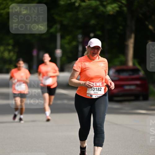 15.06.2025 - REWE Women's Run Dr. Thomas Lammeyer http://msf.ph/oto/7972840 15.06.2025 10:02:43 Laufen 0182 meine-sportfotos.de